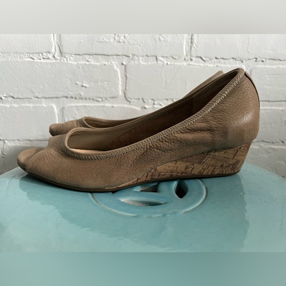 COLE Haan air tali OT 40 wedge pumps - new - Picture 5 of 5